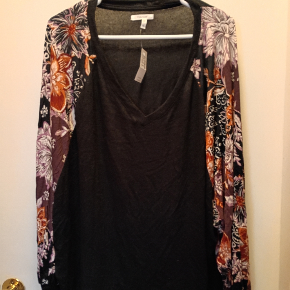 Maurices Black Floral Long Sleeve Blouse